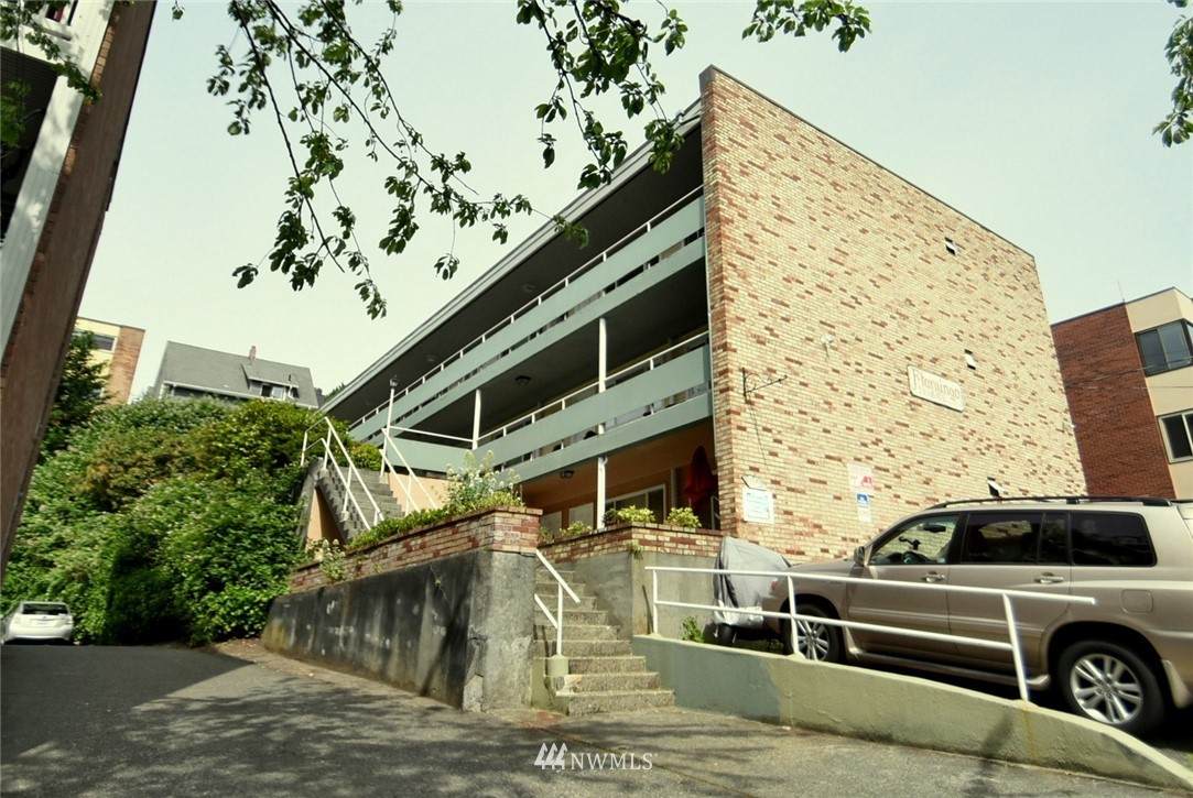 815 3rd Avenue - Photo 1
