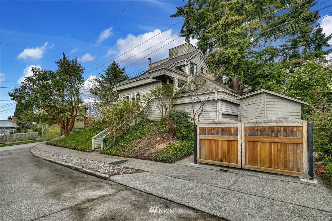 4217 29th Avenue - Photo 1
