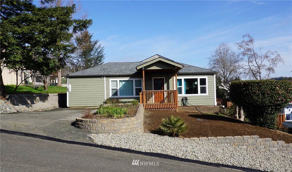 708 2nd Avenue - Photo 1