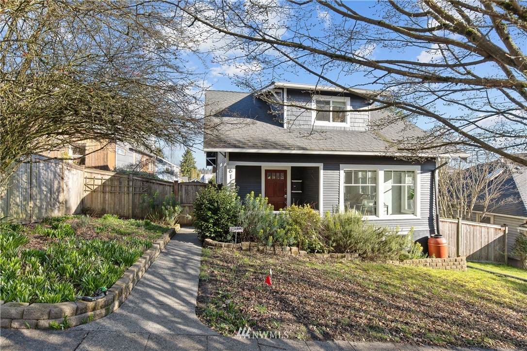 614 65th Street - Photo 1