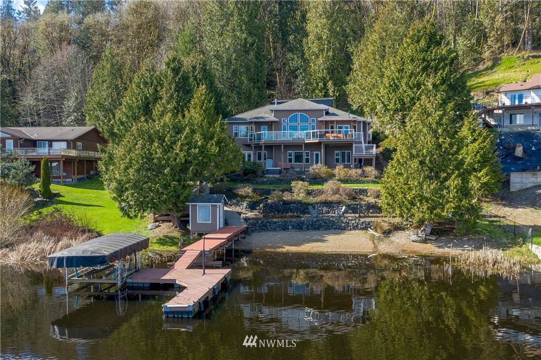 8259 Dormar Drive - Photo 1