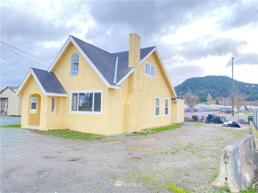 3212 Old Highway 99 S Road - Photo 1