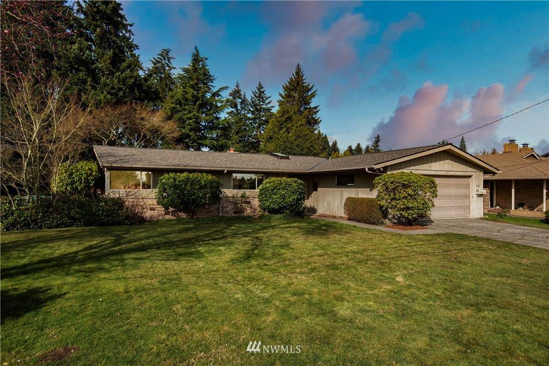 4135 93rd Avenue - Photo 1