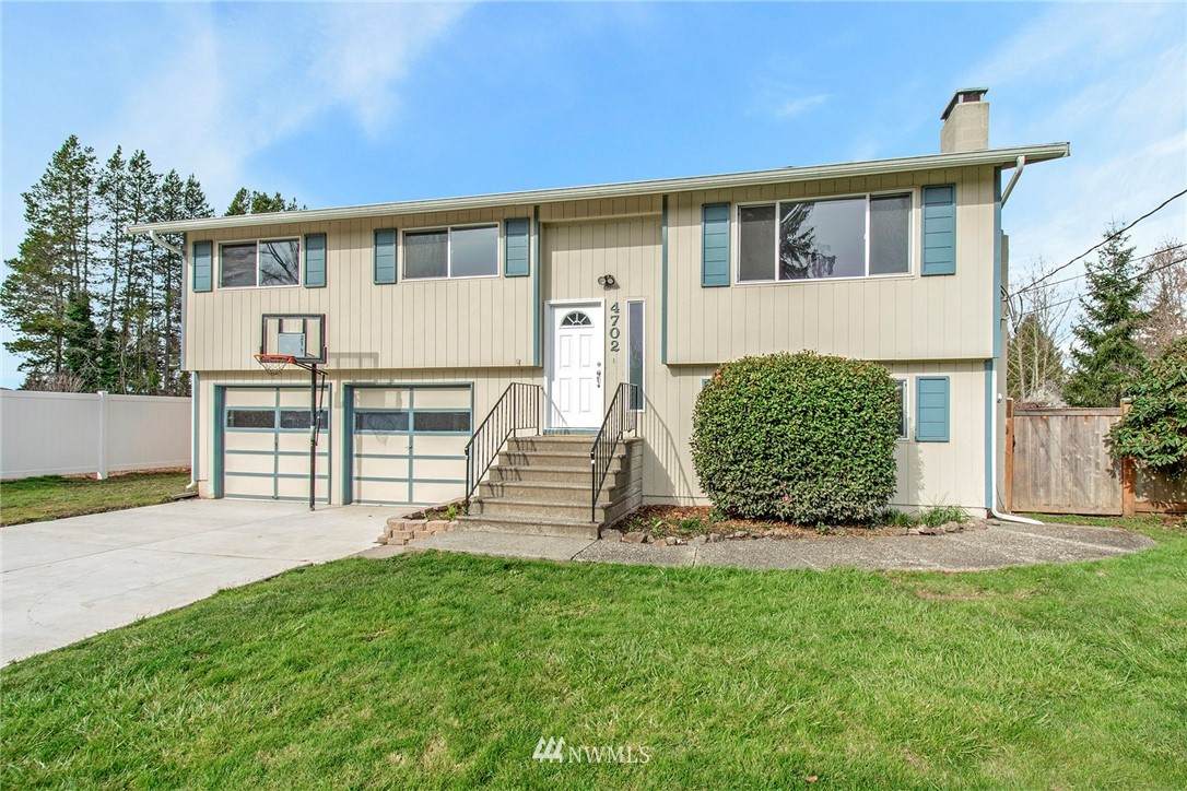 4702 Maple Lane - Photo 1