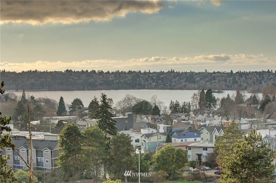 7500 Banner Way - Photo 1