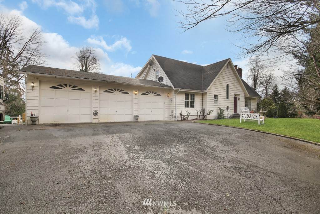 20923 202nd Street - Photo 1