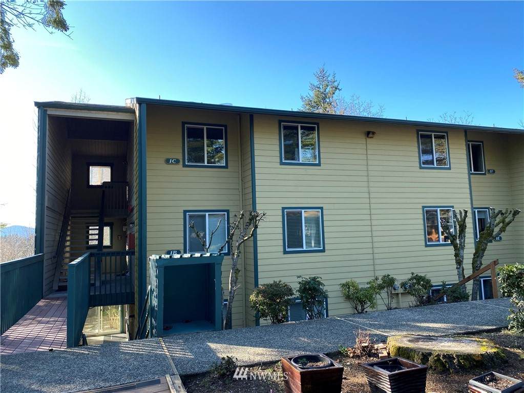 303 Kenyon Road - Photo 1