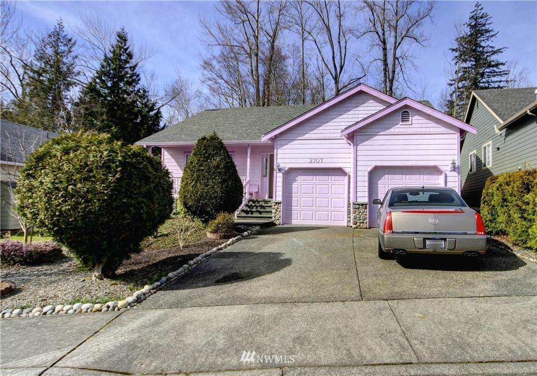 2707 St. Clair Place - Photo 1
