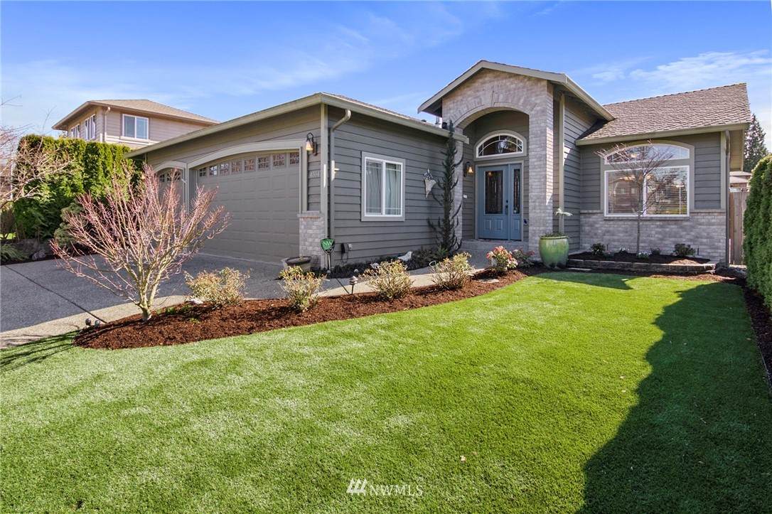 4514 141st Street - Photo 1