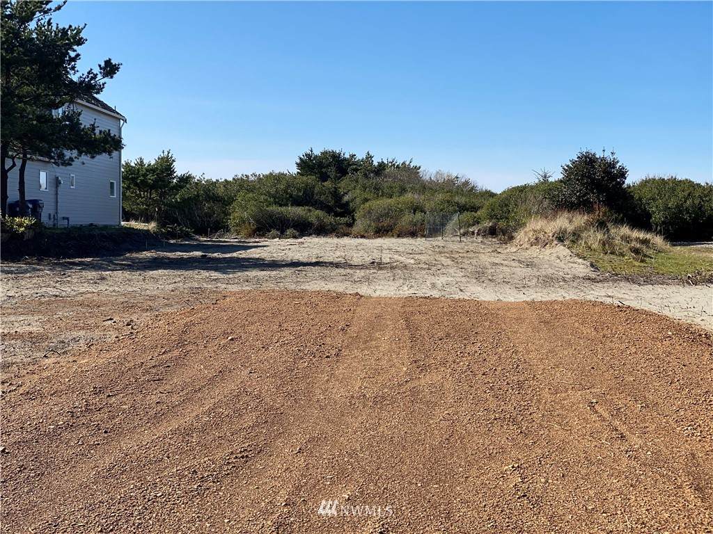 473 Sand Dune Avenue - Photo 1