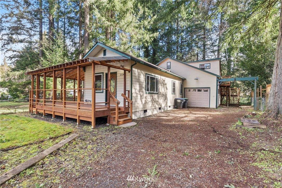 2514 Birdie Street - Photo 1