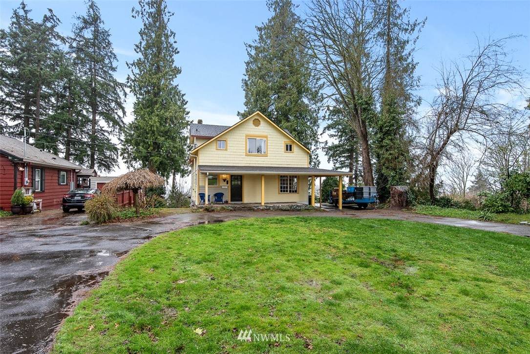 1215 10th Street - Photo 1