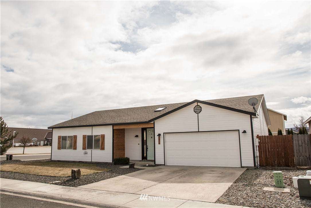 1414 Hobert Avenue - Photo 1