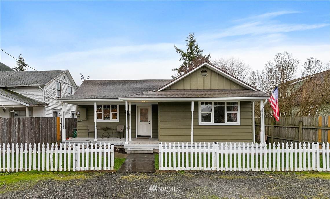 5064 Karen Street - Photo 1