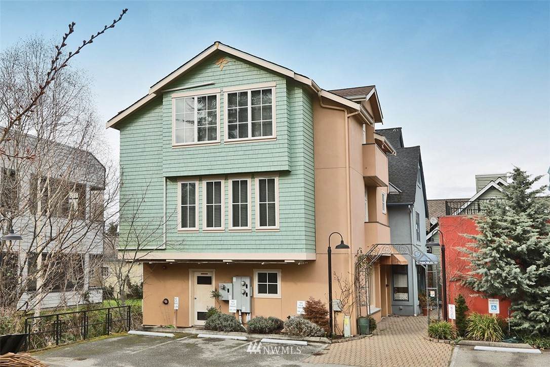 221 2nd Street - Photo 1