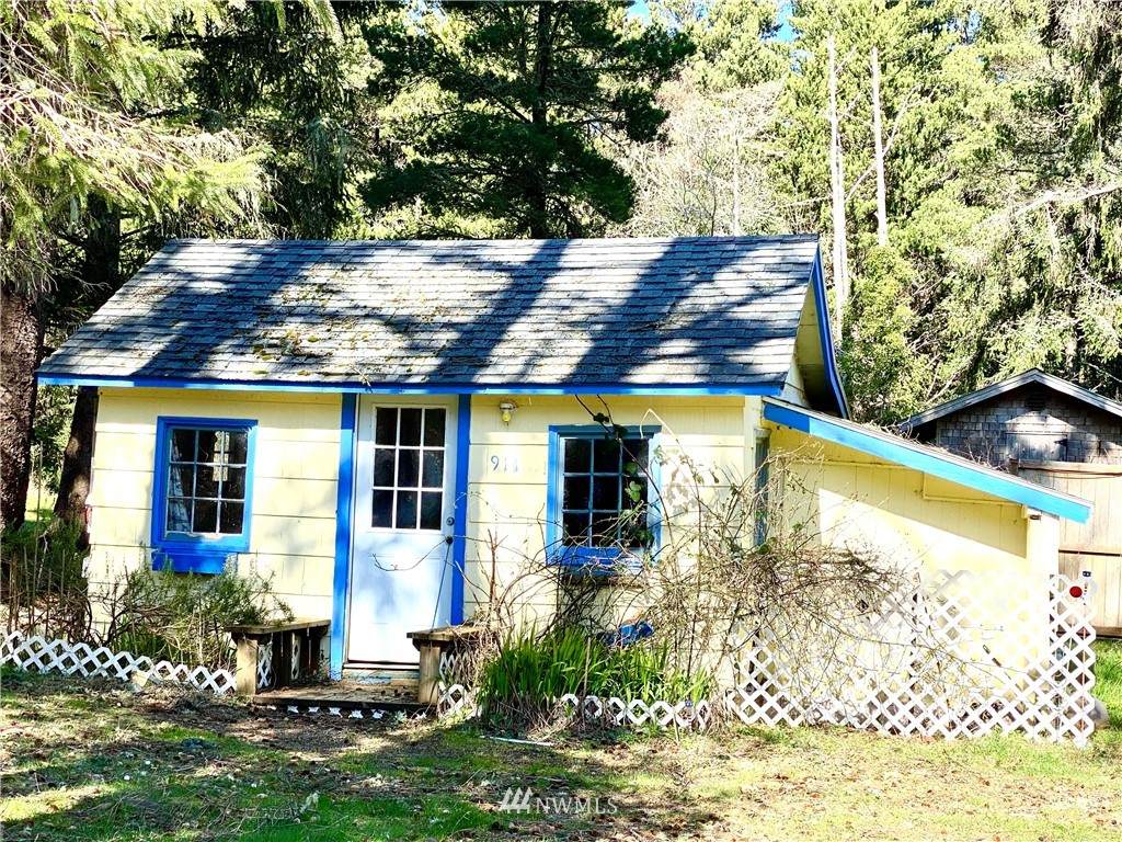 959 30th Street - Photo 1