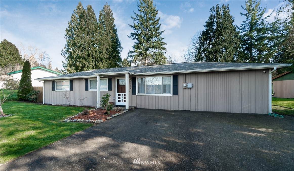 4626 143rd Street - Photo 1