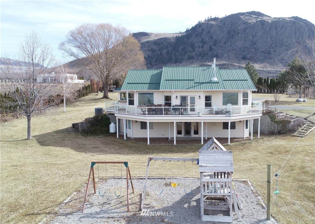 7 Lake Breeze Lane - Photo 1