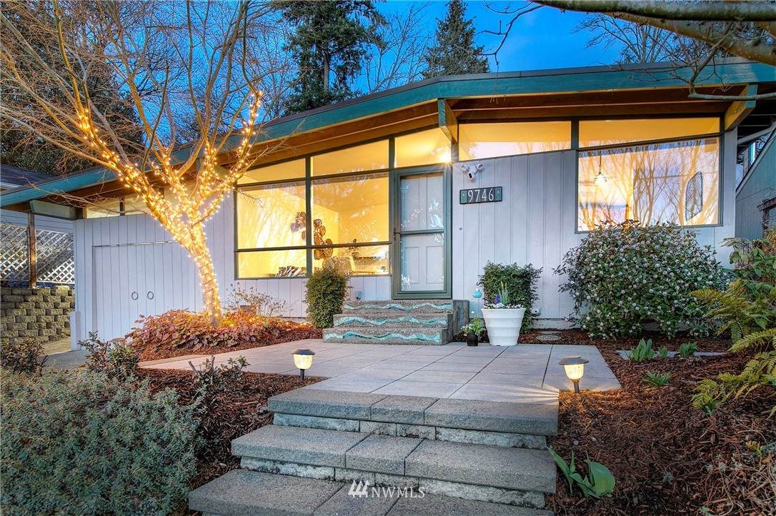 9746 46th Avenue - Photo 1