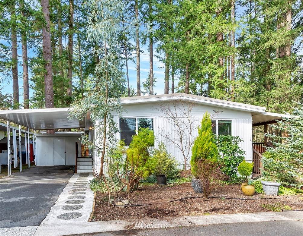 18425 95th Street - Photo 1