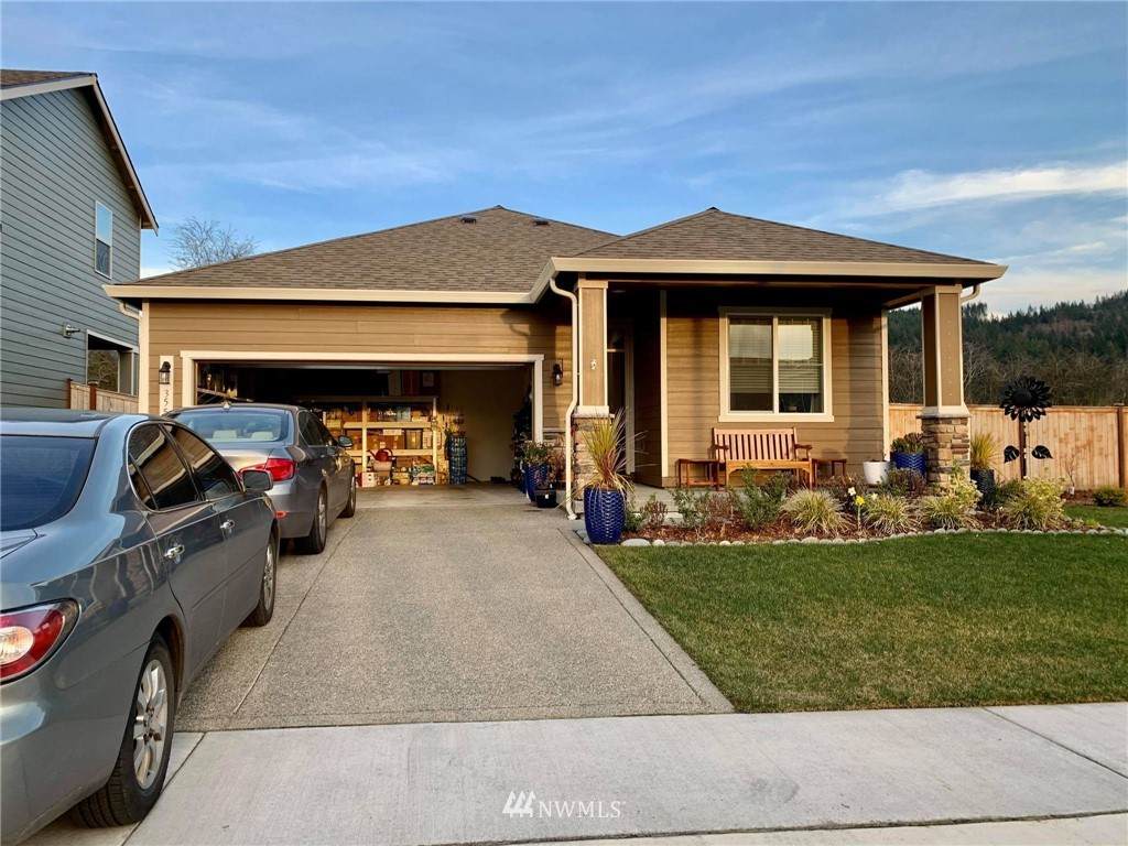 355 Jasmine Lane - Photo 1