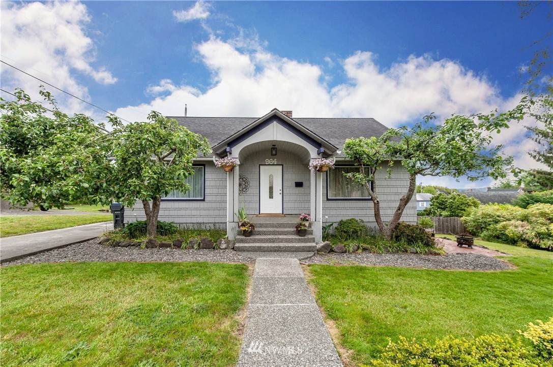 964 Scammel Street - Photo 1