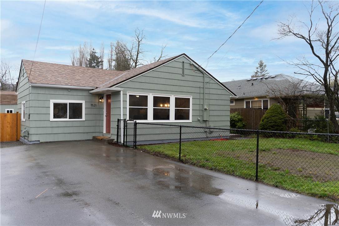 1521 42nd Street - Photo 1