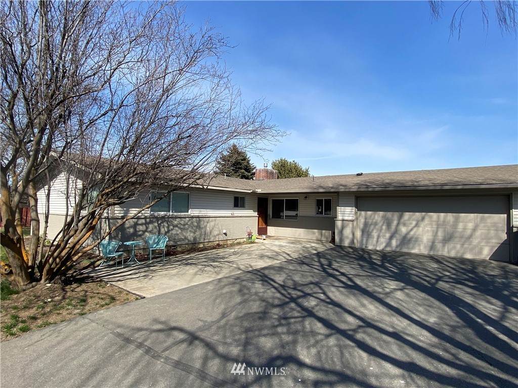 2609 Willis Road - Photo 1