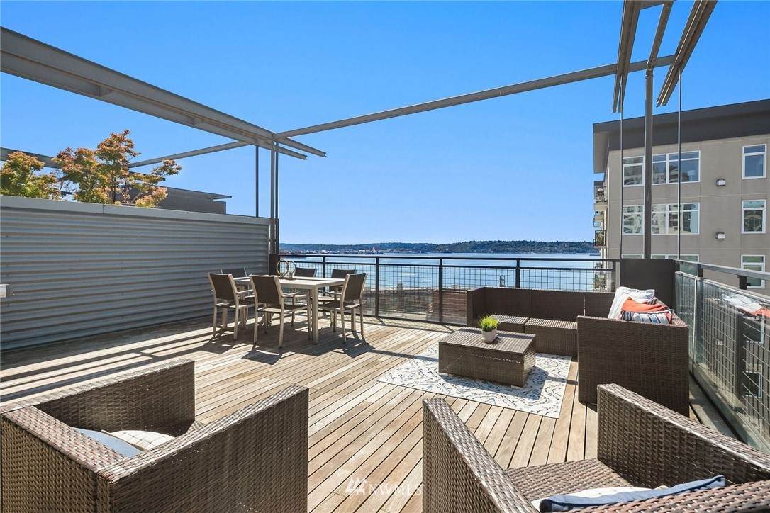 80 Vine Street - Photo 1