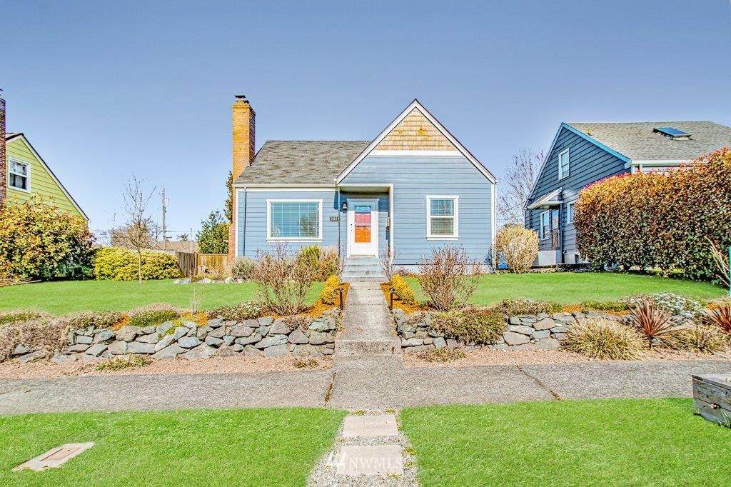 2921 18th Street - Photo 1