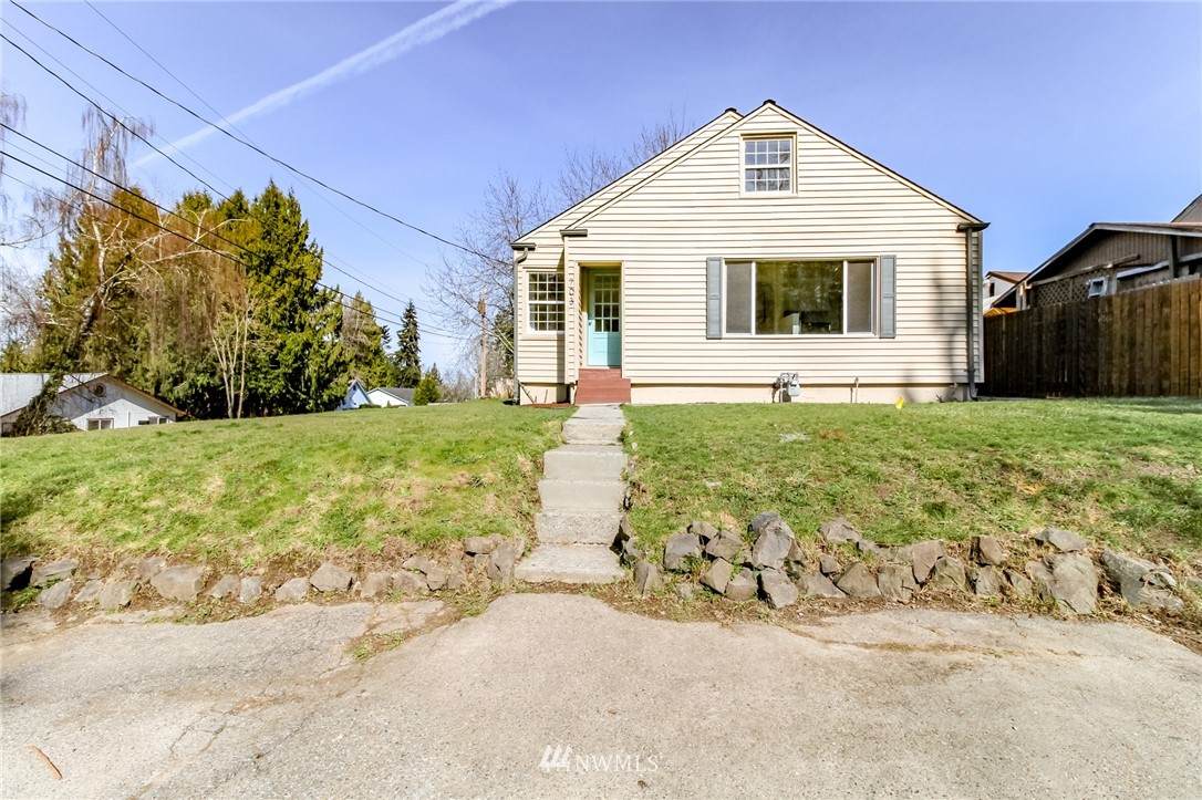 703 Melcher Street - Photo 1