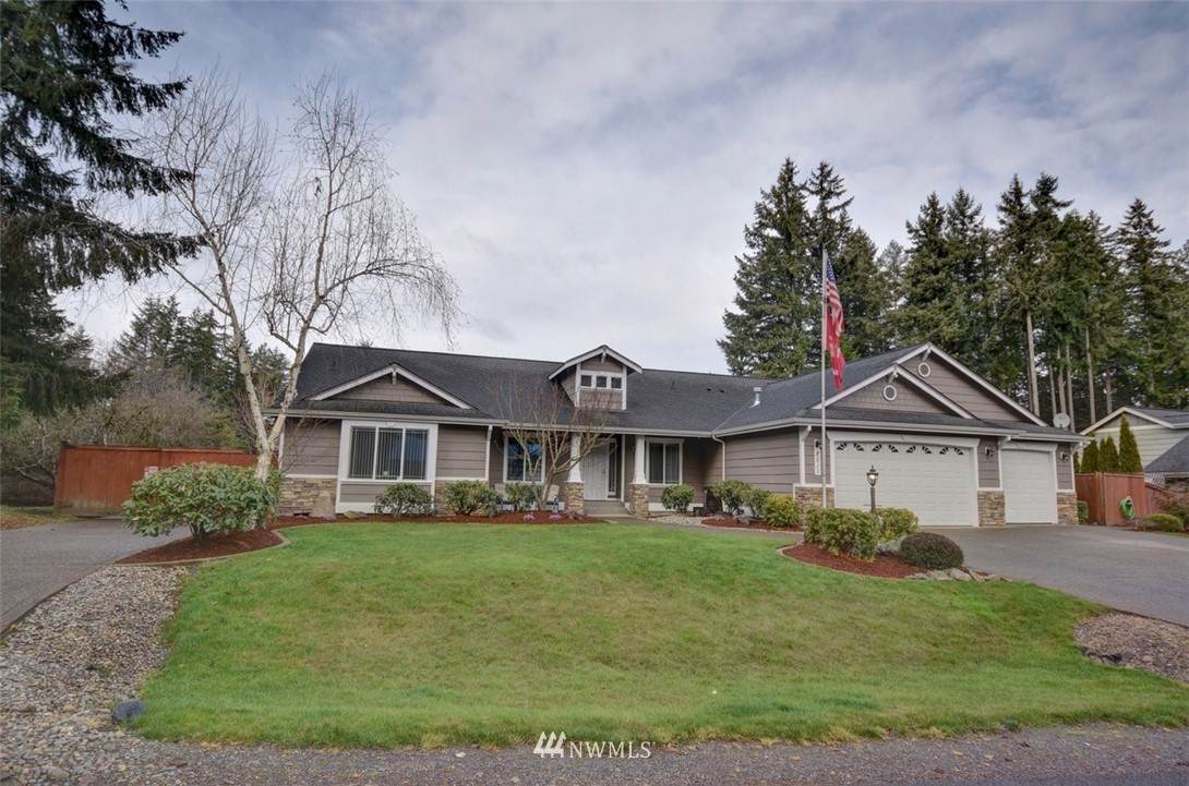 8511 Summerwood Drive - Photo 1