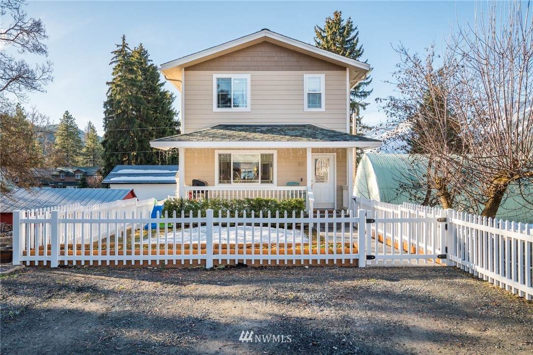 617 Cedar Street - Photo 1