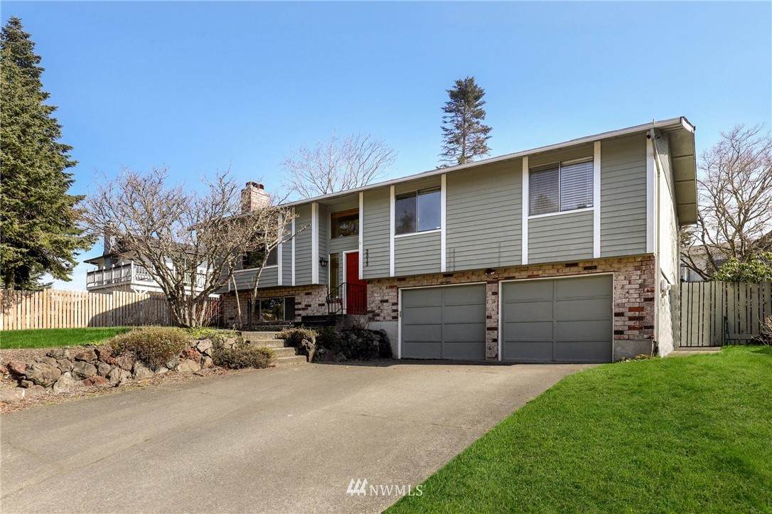 3313 Vassault Street - Photo 1