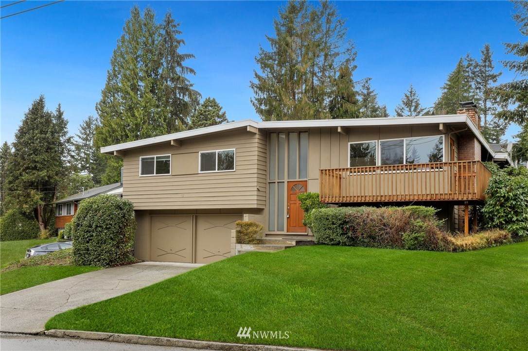 13 165th Avenue - Photo 1