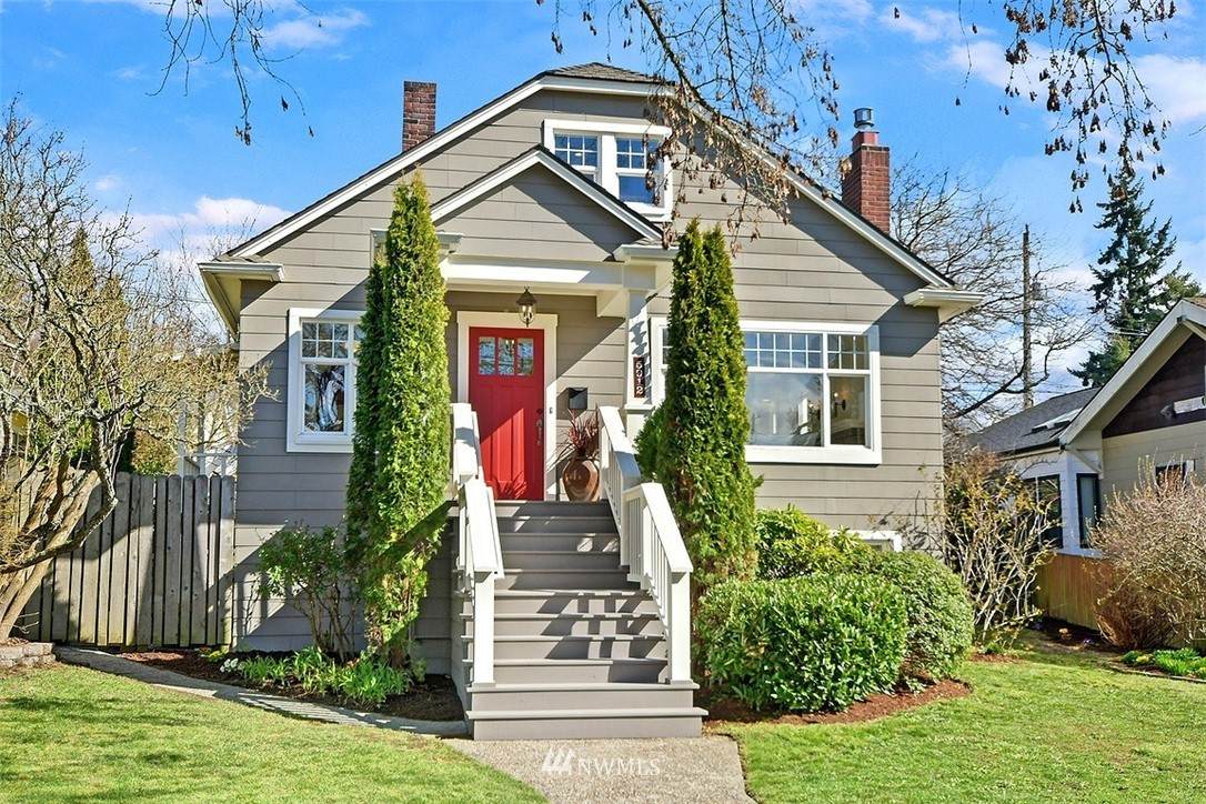 5912 42nd Avenue - Photo 1