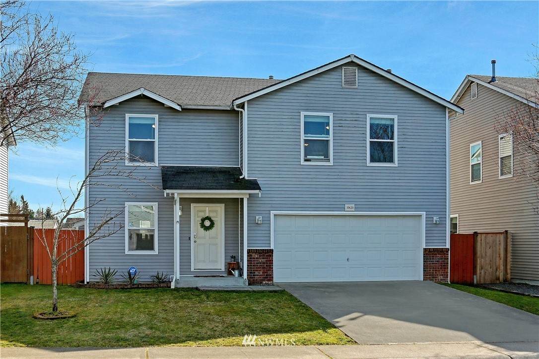 10420 196th Street - Photo 1