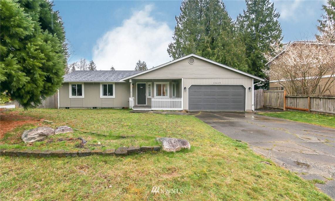 15619 88th Avenue - Photo 1