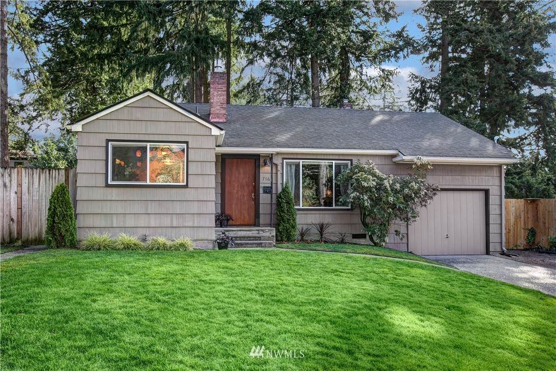 716 Yale Street - Photo 1