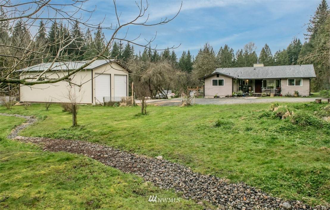 414 Newberg Road - Photo 1