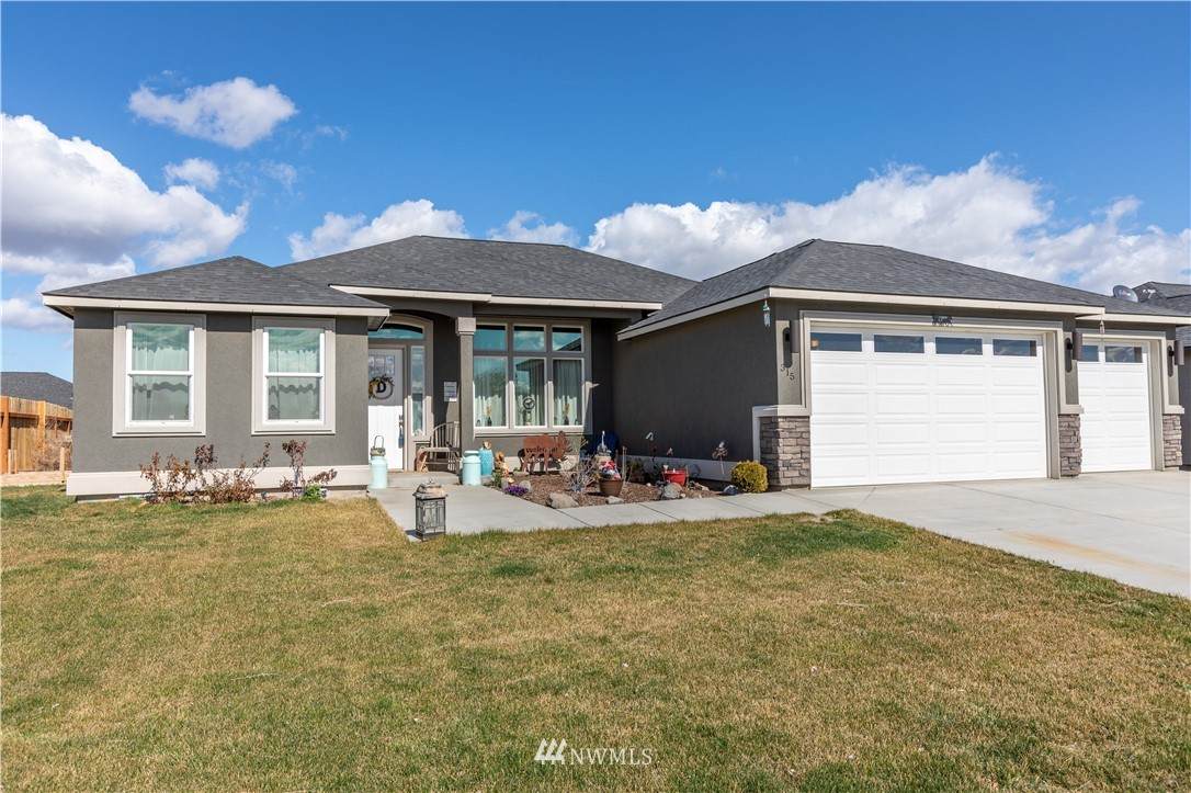 315 R Street - Photo 1