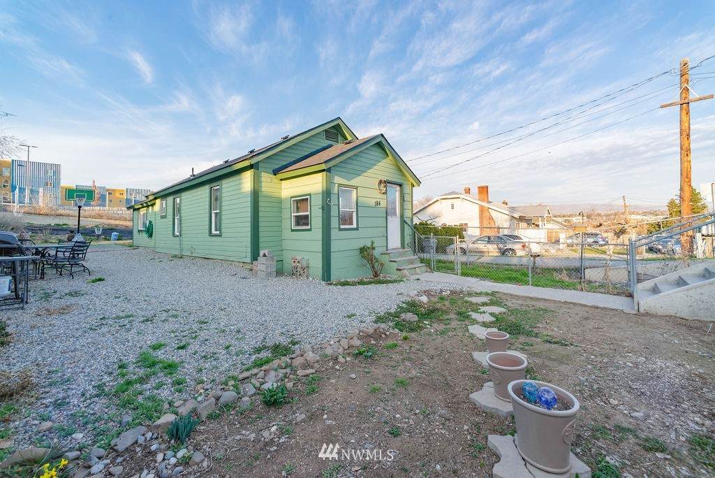 184 Viewdale - Photo 1