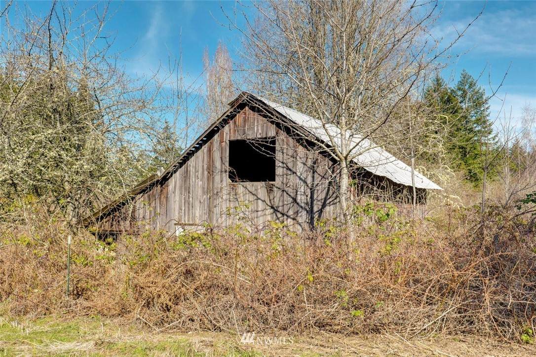 105 Cove Road - Photo 1