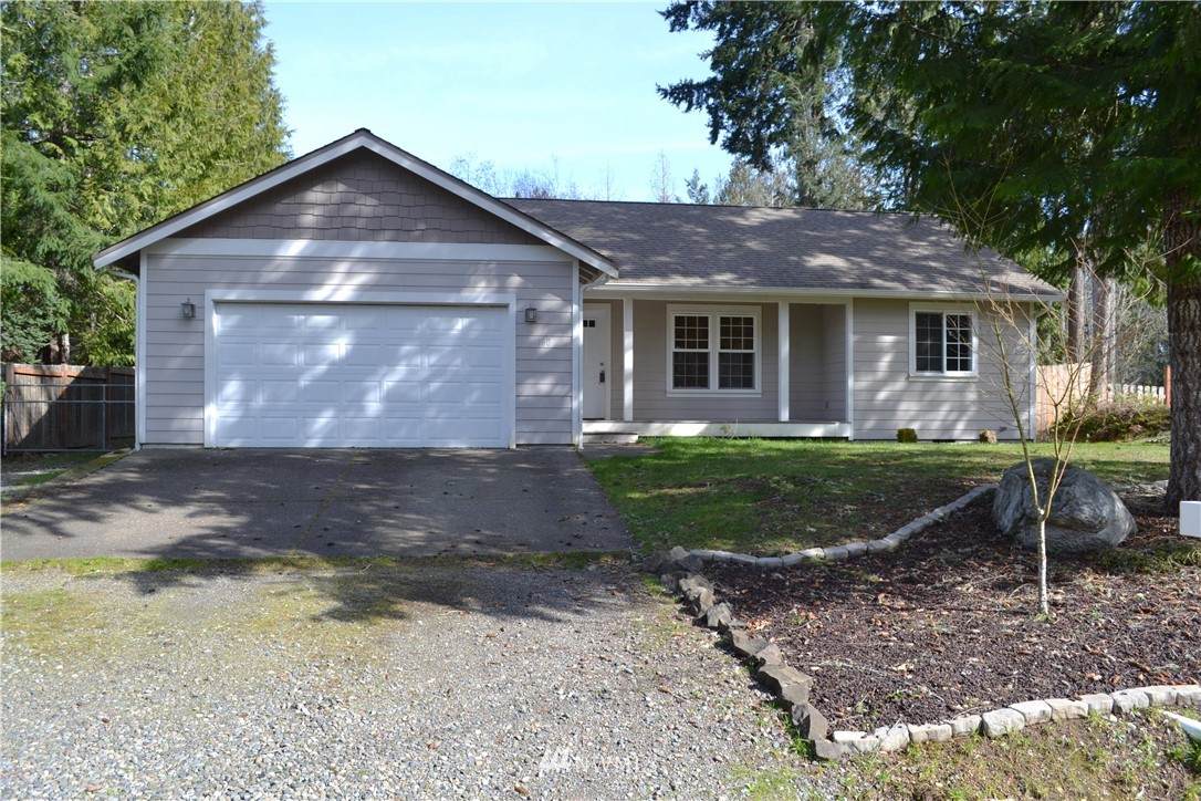 160 Park Loop - Photo 1
