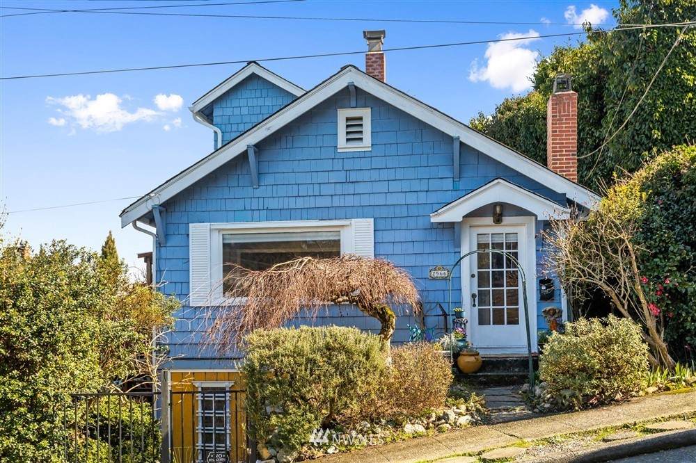 2566 5th Avenue - Photo 1