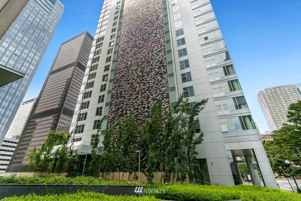 909 5th Avenue - Photo 1