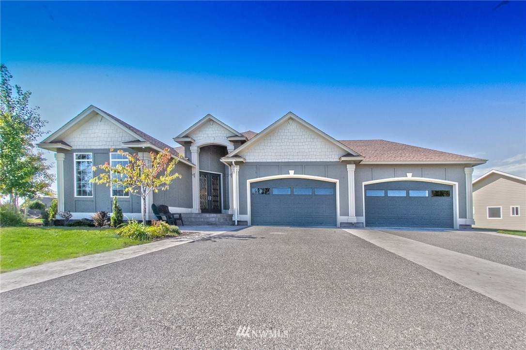 810 Camas Place - Photo 1