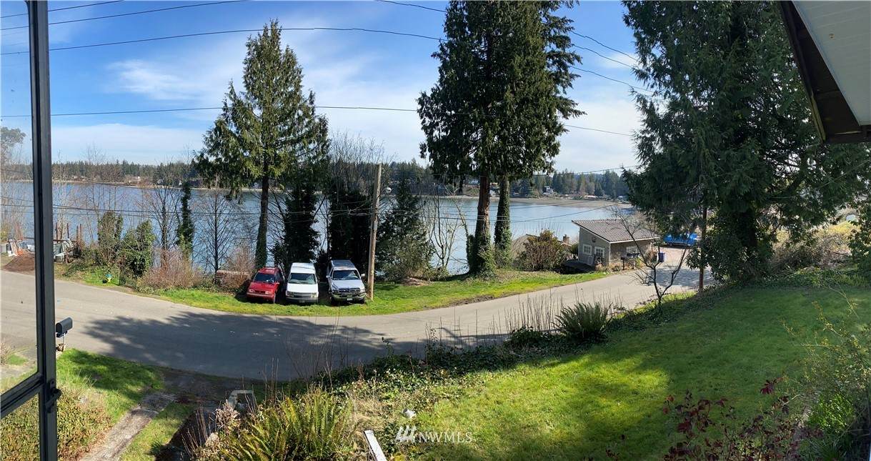 1809 Shorewood Drive - Photo 1