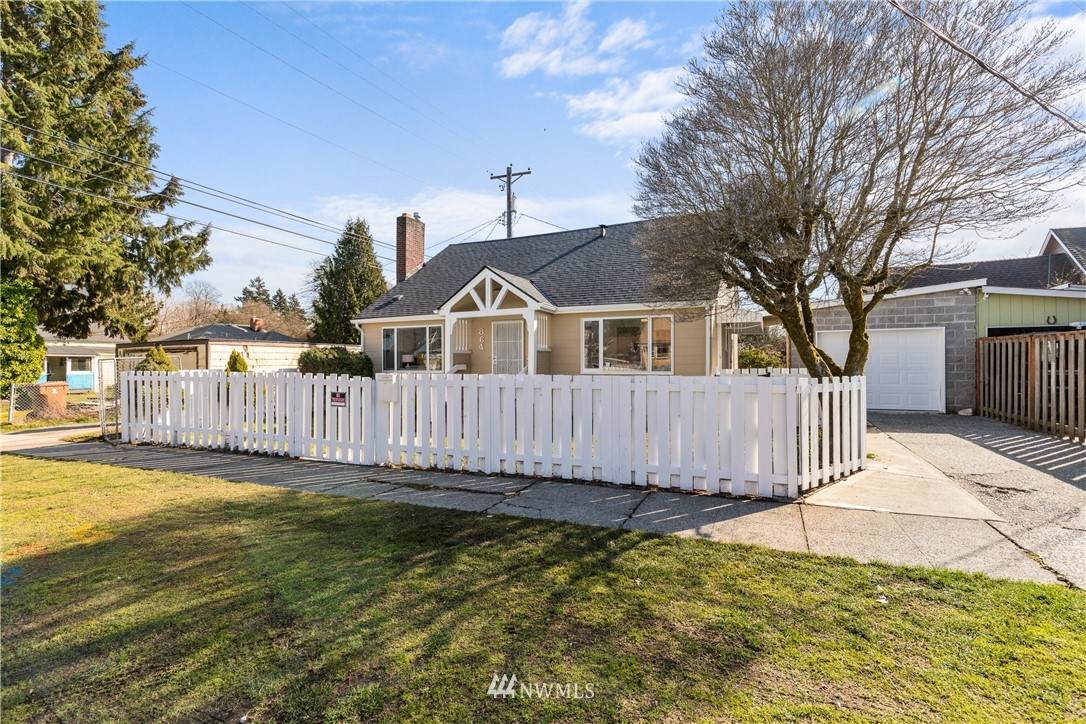 864 36th Street - Photo 1