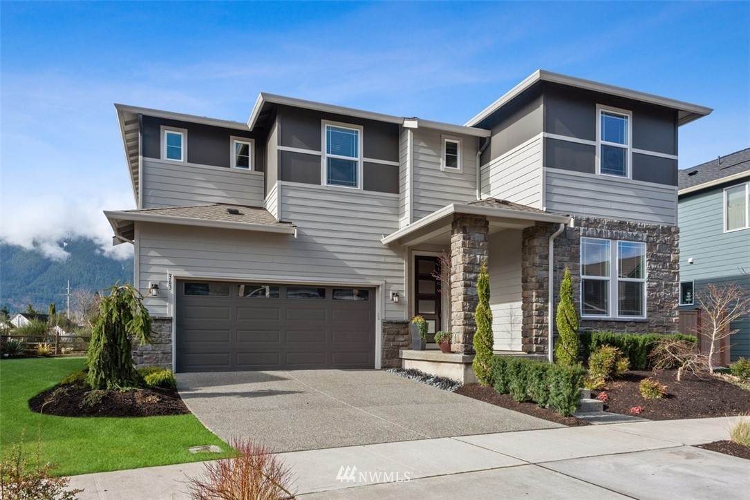 363 Zemp Way - Photo 1